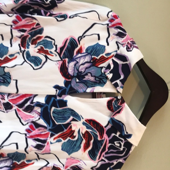 Halogen Floral Swing Blouse from Nordstrom-Size M - Picture 5 of 6